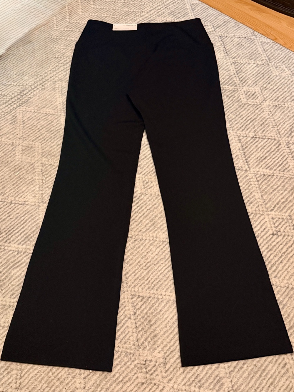 NWT Liz Claiborne Lori Bootcut Leggings Medium | Secretly Slimming Pull-On Pants